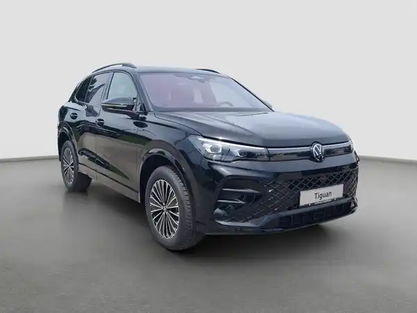VW TIGUAN (4/17)