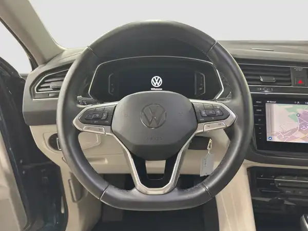 VW TIGUAN (11/16)