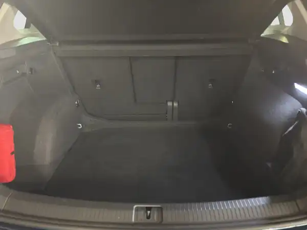 VW TIGUAN (13/16)