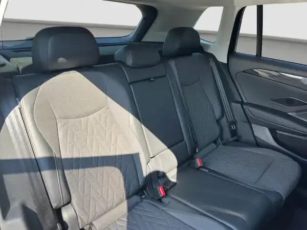 VW TIGUAN (15/16)