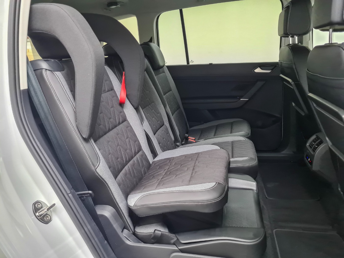 VW TOURAN (18/21)