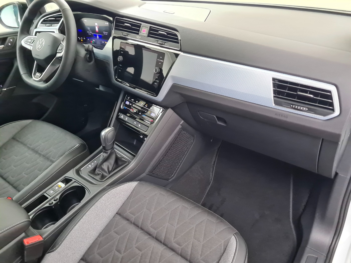 VW TOURAN (21/21)