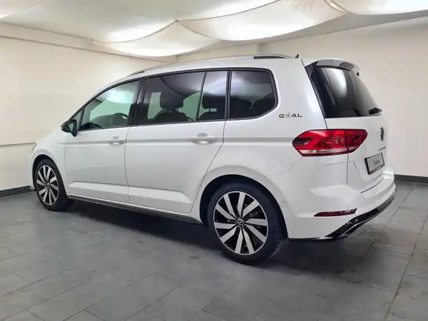 VW TOURAN (5/21)