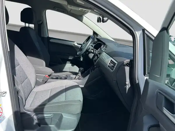 VW TOURAN (13/15)
