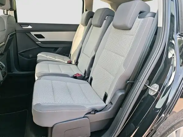 VW TOURAN (8/15)
