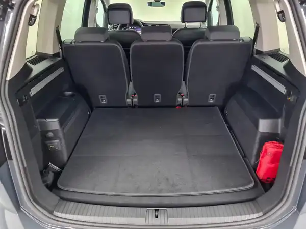 VW TOURAN (12/20)