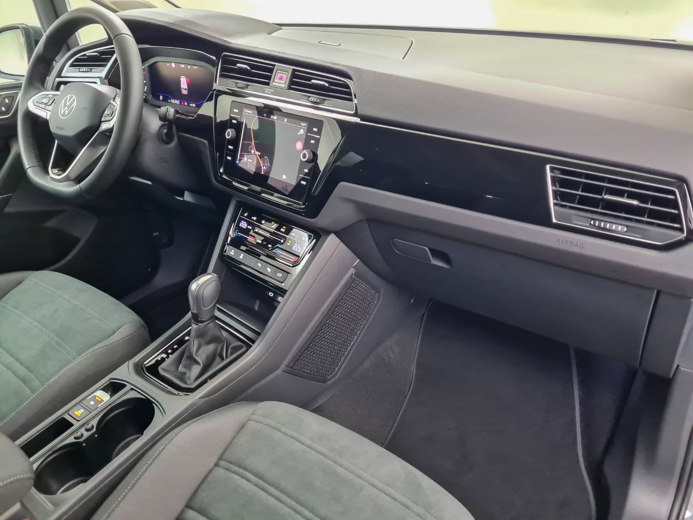 VW TOURAN (20/20)