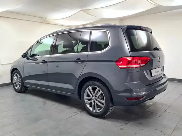 VW TOURAN (5/20)