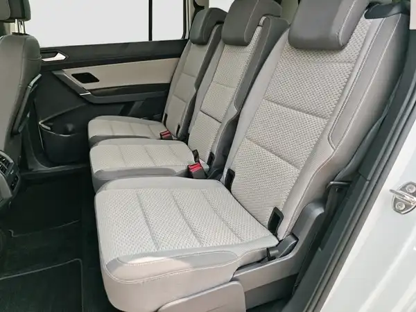 VW TOURAN (9/16)