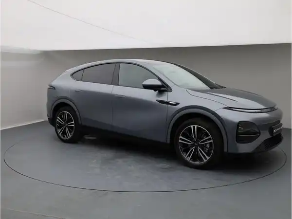 XPENG G6 (8/30)