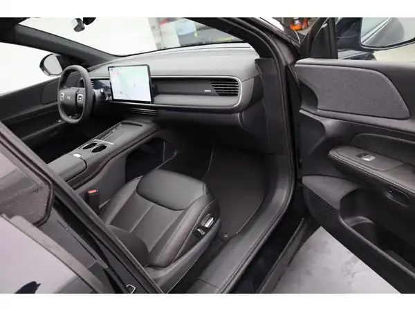 XPENG G6 (13/26)