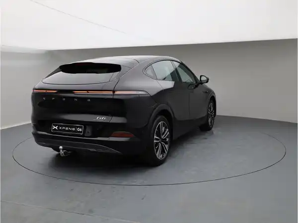 XPENG G6 (6/26)