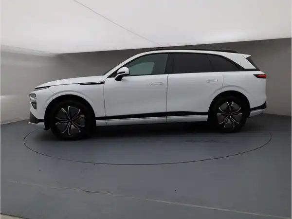 XPENG G9 (3/31)