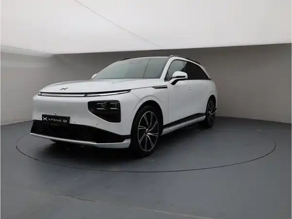 XPENG G9 (1/28)