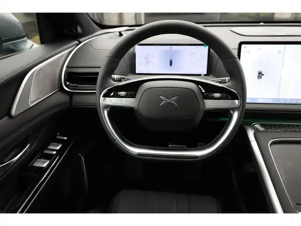 XPENG G9 (14/27)