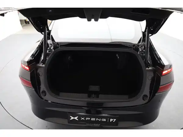XPENG P7 (29/30)